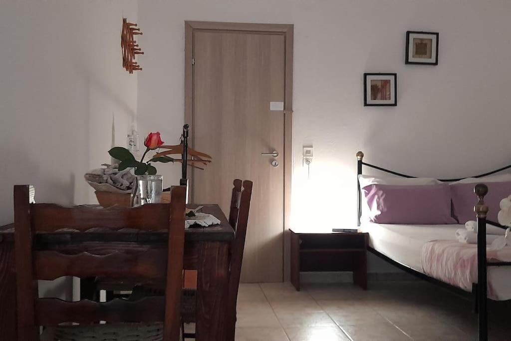 Το Σπίτι Της Ελένης Apartamento Vlachia Exterior foto